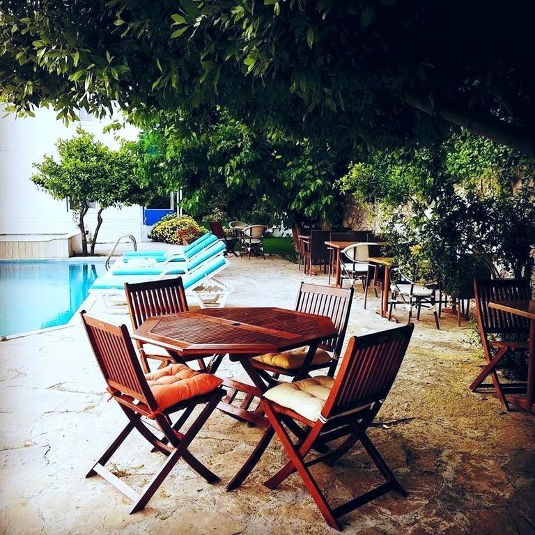 Parla Apart Hotel Çeşme Exterior foto