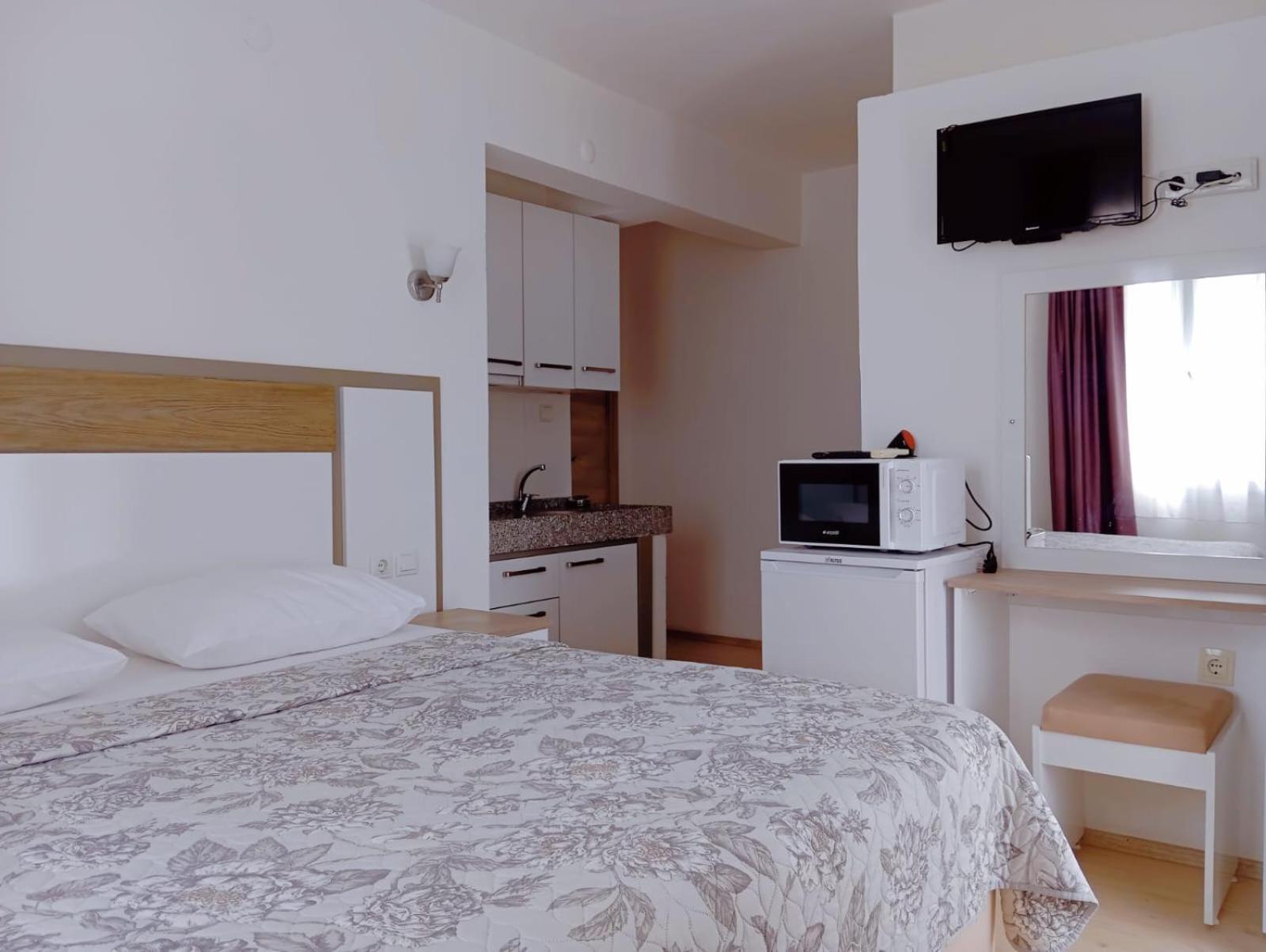 Parla Apart Hotel Çeşme Exterior foto