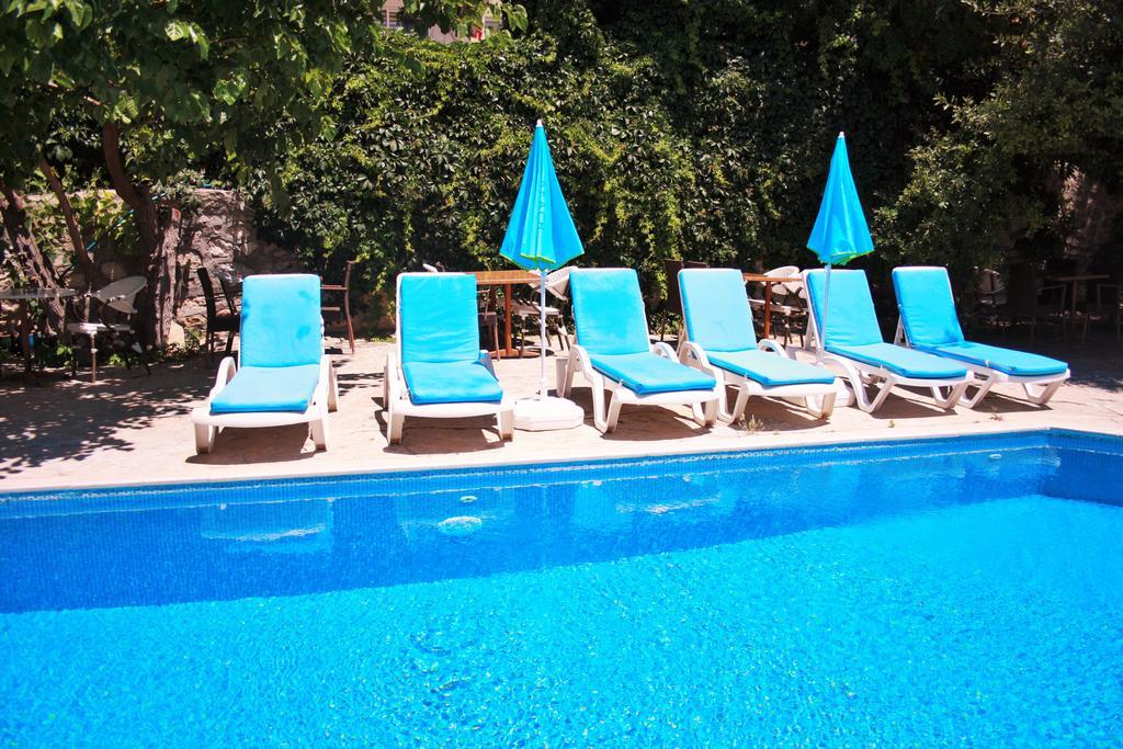 Parla Apart Hotel Çeşme Exterior foto