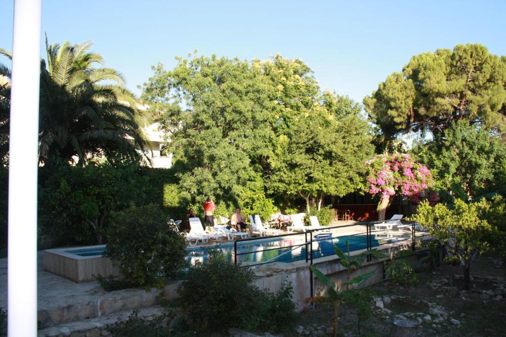 Parla Apart Hotel Çeşme Exterior foto